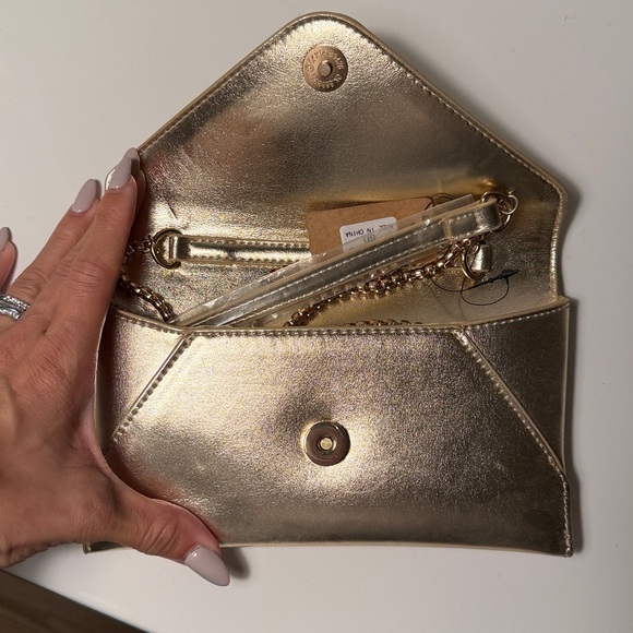 Gold Fashion Clutch 2 Way Crossbody - Picture 3 of 4